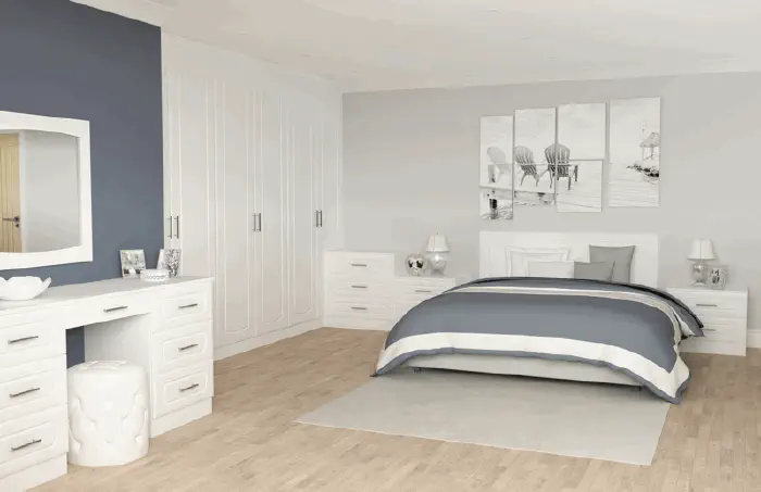 Fitted bedroom range in Chester White Oak