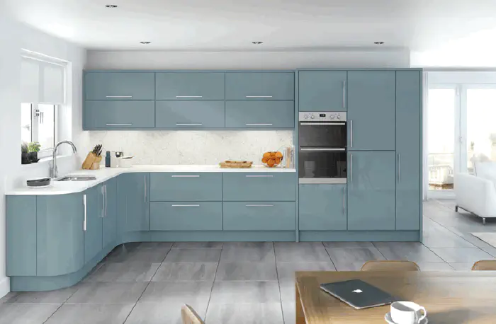 Fitted kitchen range in Glacier High Gloss Metallic Blue
