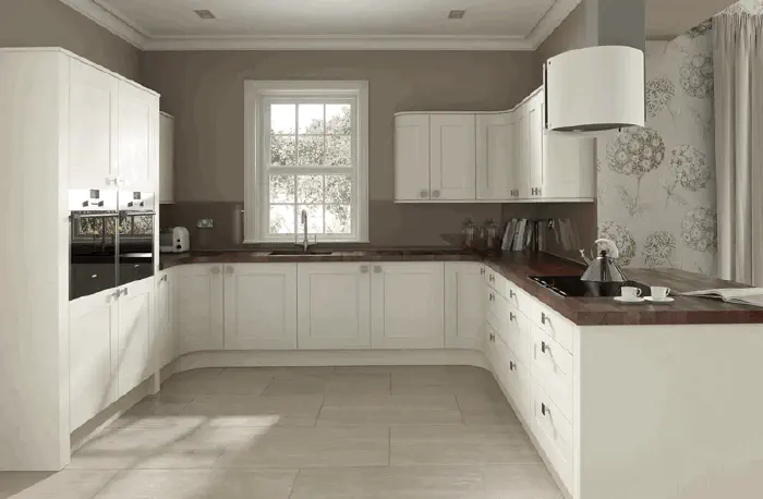 Fitted kitchen range in Matfen Ivory Oak