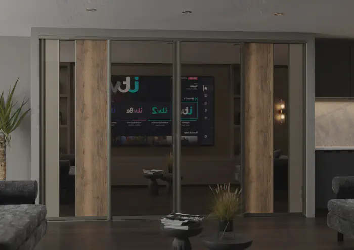 Sliding wardrobe doors — Apartment