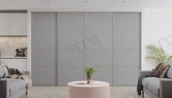 Sliding wardrobe doors — Apartment